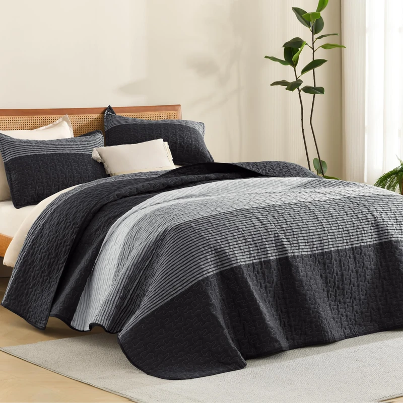 Litanika California King Size Black White Grey Oversized Striped Quilt Bedspread Soft Lightweight Quilted Bedding Set for All Seasons (1 Comforter, 2