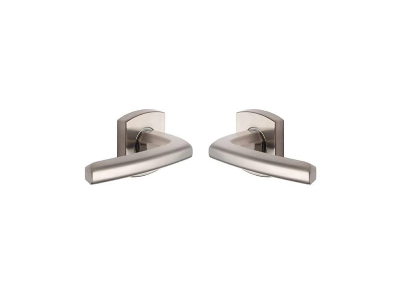 Vachette SCULT Door Handle with Square Handle and Rosette for Doors Thickness 30 to 48 mm in Zamak Square 7 mm Including Underrosette Including 10 Year Guarantee Platinum - Image 1