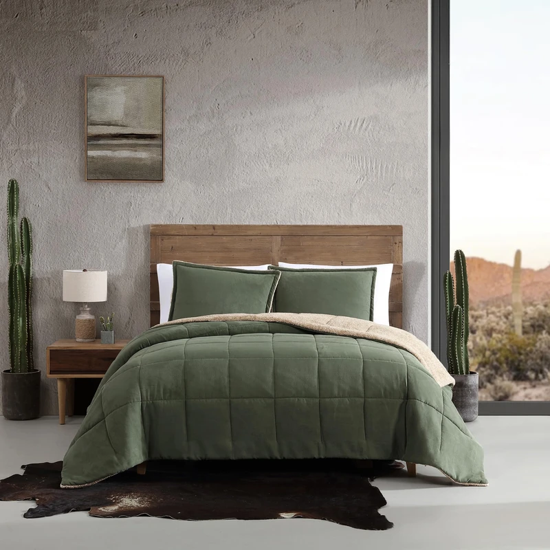Wrangler- Queen Comforter, Solid Microsuede and Cozy Sherpa Reversible Bedding Set, Casual Home Decor for All Seasons (Legendary Solid Green, Queen)