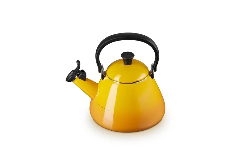 Le Creuset Kone Stove-Top Kettle with Whistle, Suitable for All Hob Types Including Induction, Enamelled Steel, Capacity, 1.6 L, Nectar, 40101026720000