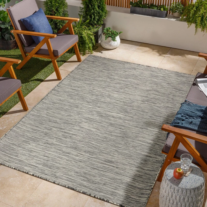 Jimri Indoor & Outdoor Rug - Weatherproof Rug for Balcony, Patio, Garden, Living Room, Kitchen - Durable Floor Rug, Resists UV Rays & Water - Size 140 x 200 cm, Silver