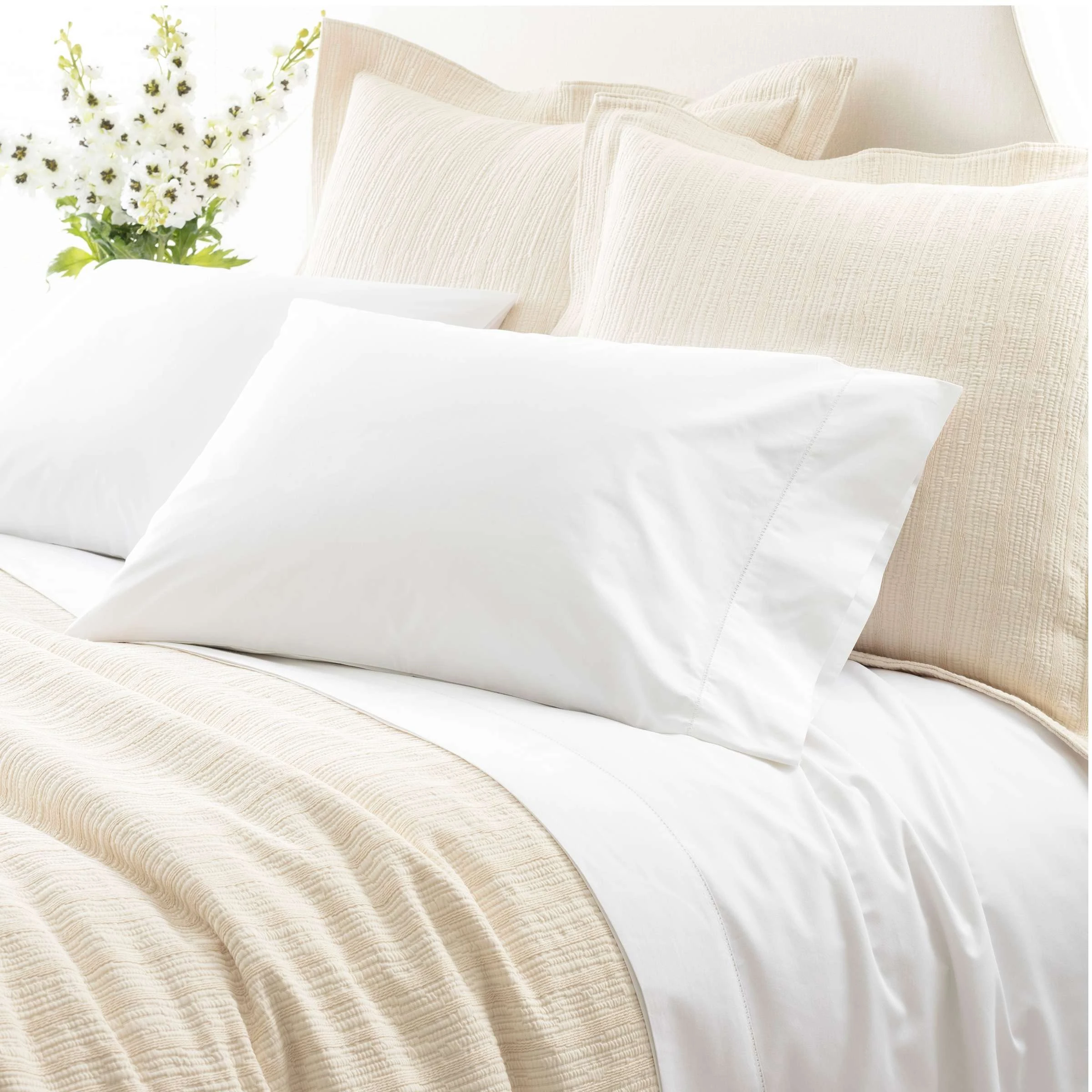 Pine Cone Hill Classic Hemstitch White Sheet Set, Queen Size, White Solid Pattern