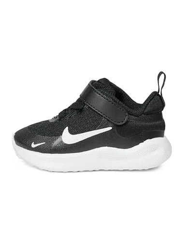 NIKE Womens Revolutin 7 Sneaker, Black White, 6.5 UK