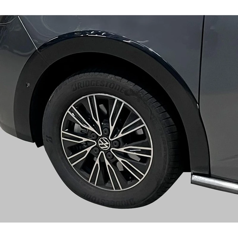 RGM Set Wheel arch extensions compatible with Volkswagen T7 Multivan 2021- Long Wheel Base - Black (with Park Assist)