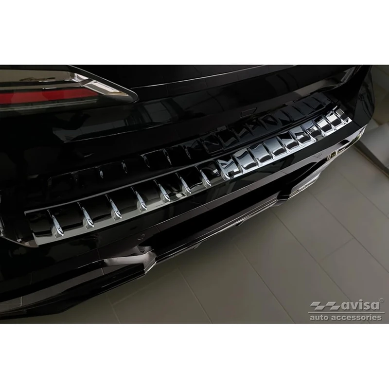 Avisa Black Mirror Stainless Steel Rear bumper protector compatible with BMW 7-Series (G70) 2023- with M-Pakage 'Ribs'
