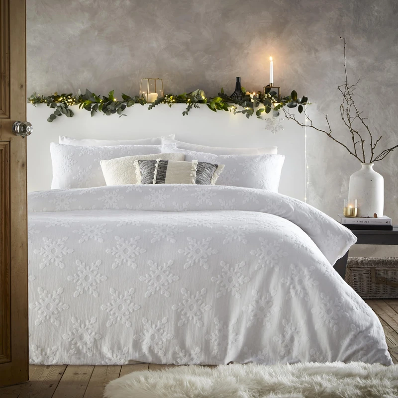 furn. Tufted Snowflake Duvet Cover Set - 100% Cotton Fabric, Elegant Textured Snowflake Design & Crisp Percale Reverse (White – Super King)
