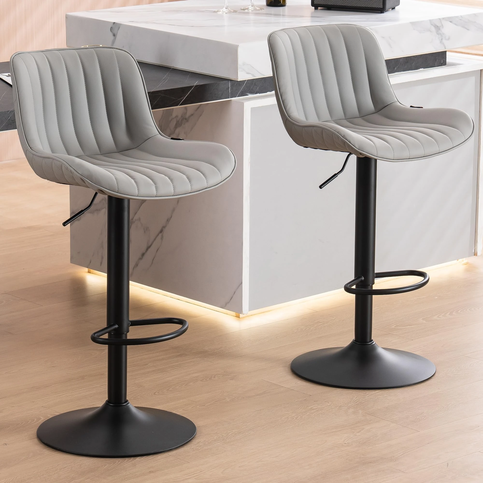 YOUNUOKE Bar Stools Set of 2 Grey PU Leather Barstools 360° Swivel Height Adjustable Bar Chairs with Backrest Footrest for Kitchen Counter Island