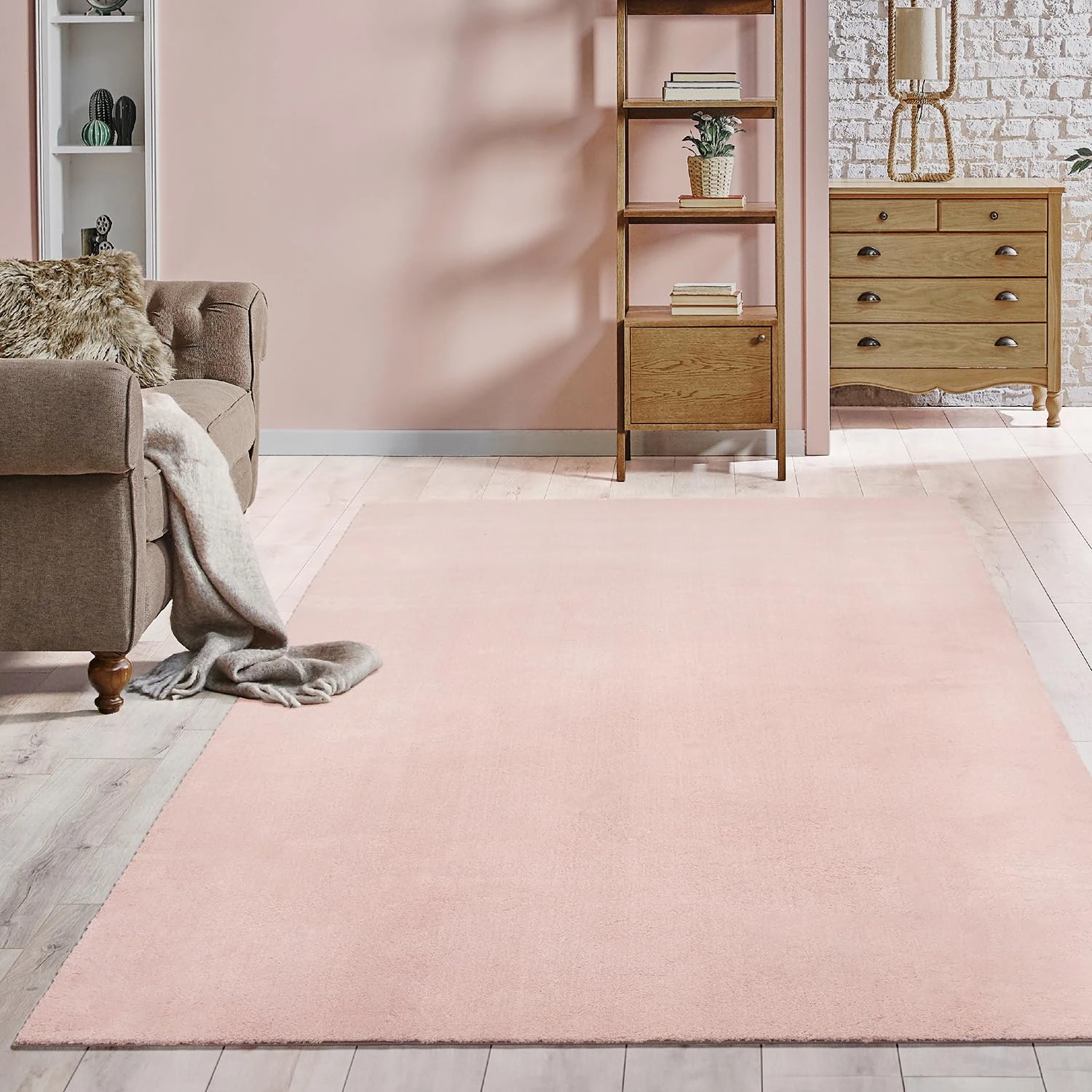 the carpet Relax Rug, Modern, Fluffy, Short Pile, Non-Slip Underside, Washable up to 30°C, Super-Soft, Fur Look, Blush, 60 x 110 cm
