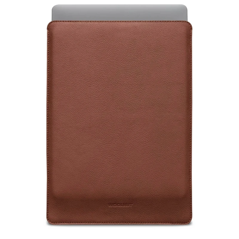 WOOLNUT Sleeve Case for MacBook Air 15 - Charge in Sleeve - Full-Grain Leather, Wool Felt Interior - Tailor-Made Fit - Scandinavian Design, Compatible with Apple MacBook Air 15 inch - Cognac Brown