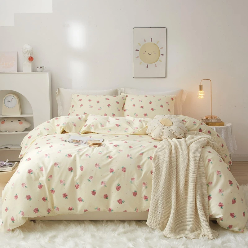 VM VOUGEMARKET Cute Strawberry Duvet Cover Full 3 Pieces Fruit Bedding Set Cream White Cotton Quilt Cover with Zipper for Girls Women 80x90 Inch