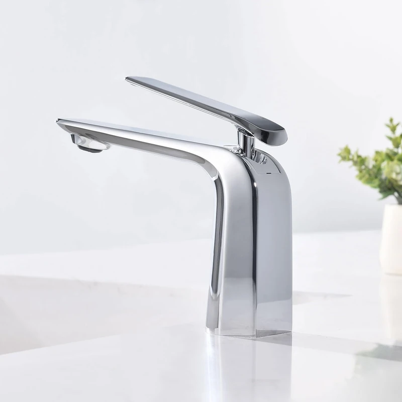 TOCALOCA Bathroom Sink Faucet Chrome Single Handle 1 Hole Mixer Tap Cold and Hot Water Mixer Tap Single Lever Toilet Faucet