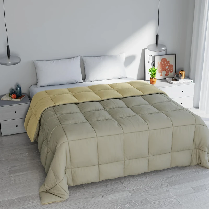 Italian Bed Linen ELEGANT Winter Quilt, Taupe/Cream, 260x260cm