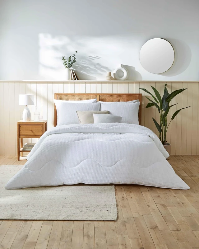 Night Lark Coverless Duvet Cotton Waffle Collection – Coverless Duvet Single 10.5 Tog with Advanced Smartfil® Fiber, Machine Washable, Hypoallergenic – White, Single Bed Size