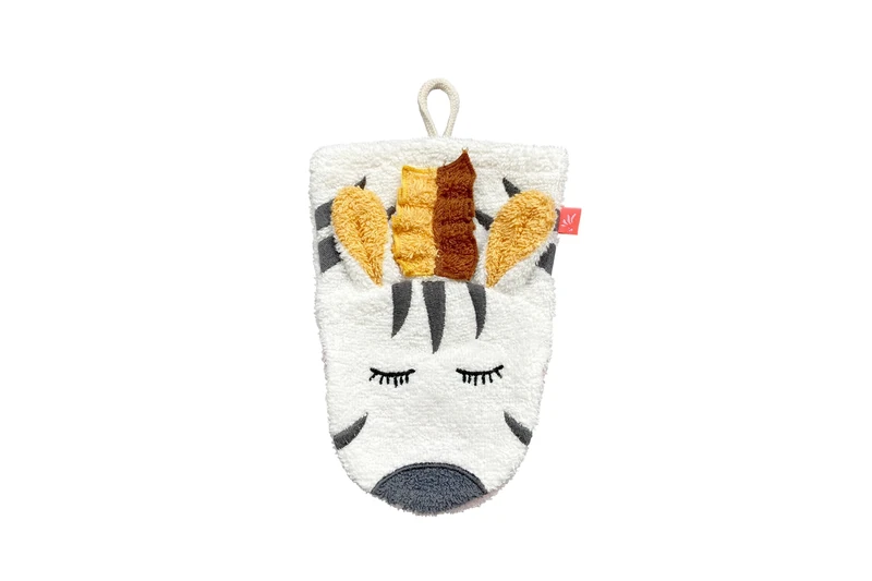 kikadu Zebra Face Cloth, Children's Wash Cloth with Animal Face Made from 100% GOTS-Certified Organic Cotton - Image 1
