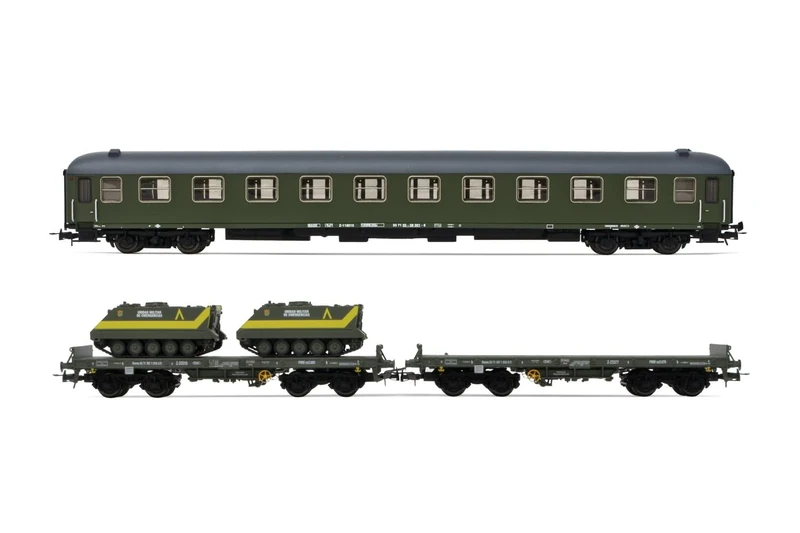 Electrotren HE4015 RENFE, 3-unit set, 12000 + 2x PMM (1 loaded with tank +1 without load), olive green Military livery, period V 1:87 Scale HO Gauge