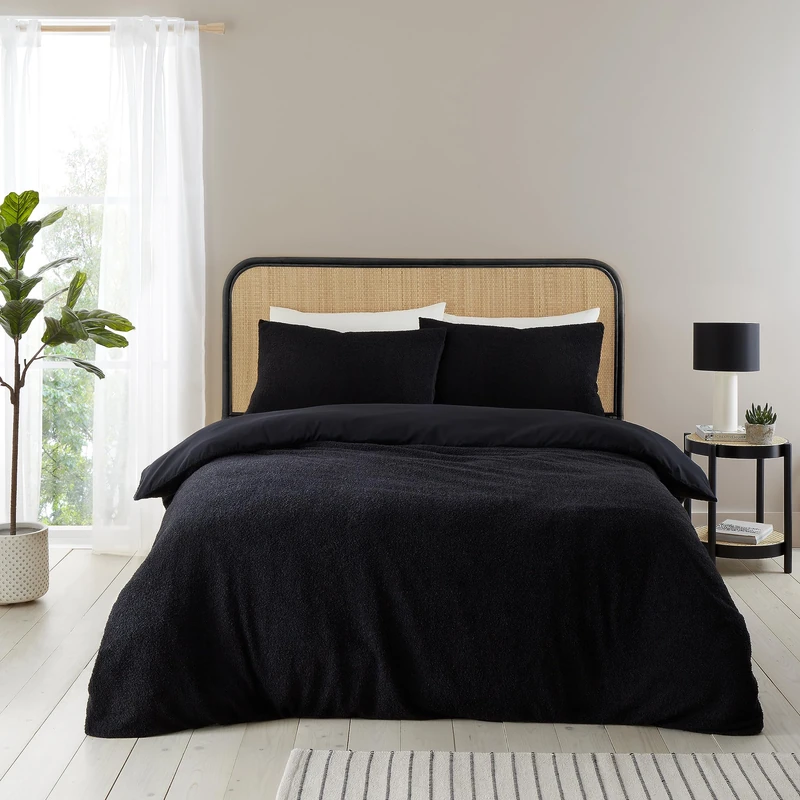 Catherine Lansfield Soft Boucle Super King Duvet Cover Set with Pillowcases Black
