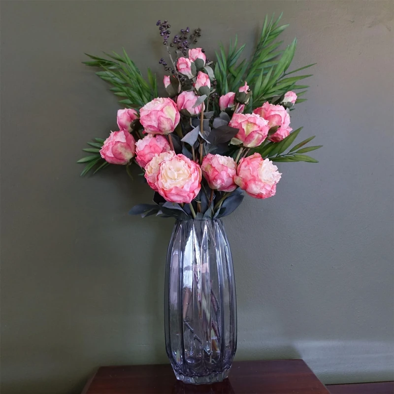 Leaf Design Artificial Flower Display with Vase