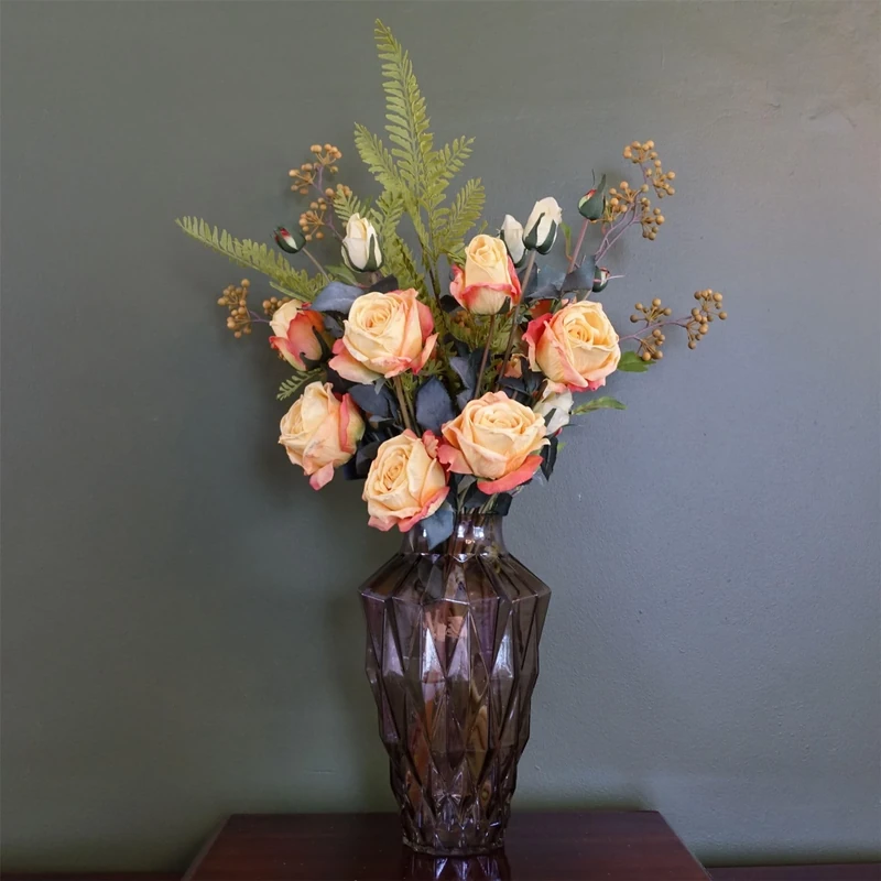 Leaf Design Artificial Flower Display with Vase