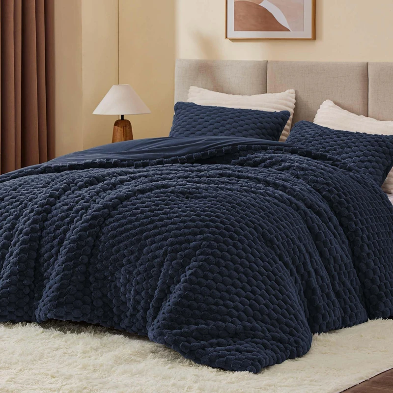 BEDELITE Fluffy King Size Comforter Set - Navy Blue Fleece Soft Comforter for King Size Bed, Luxury Warm Bedding Set for Winter, Fuzzy Bed Set 3 Pieces (1 Comforter, 2 Pillowcases) - Image 1