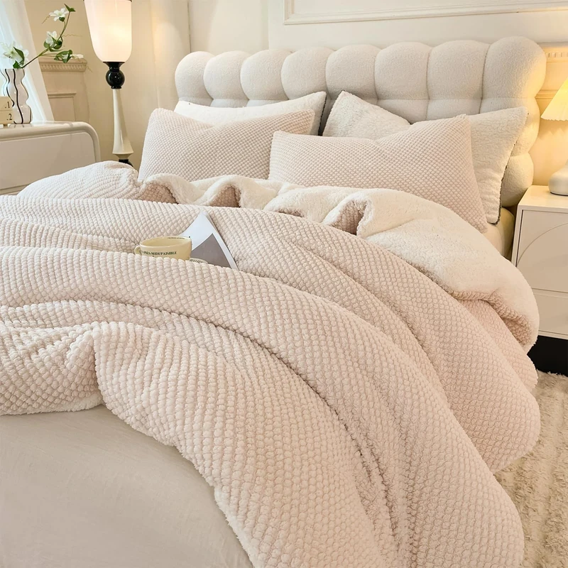 LLanCL 3D Jacquard Design Comforter Set, Ultra-Soft Warm Twin Size Sherpa Fur Plush 2-Pieces Sets Luxury Cozy Bedding with 1 Pillowcase (68"x90", Cream White)