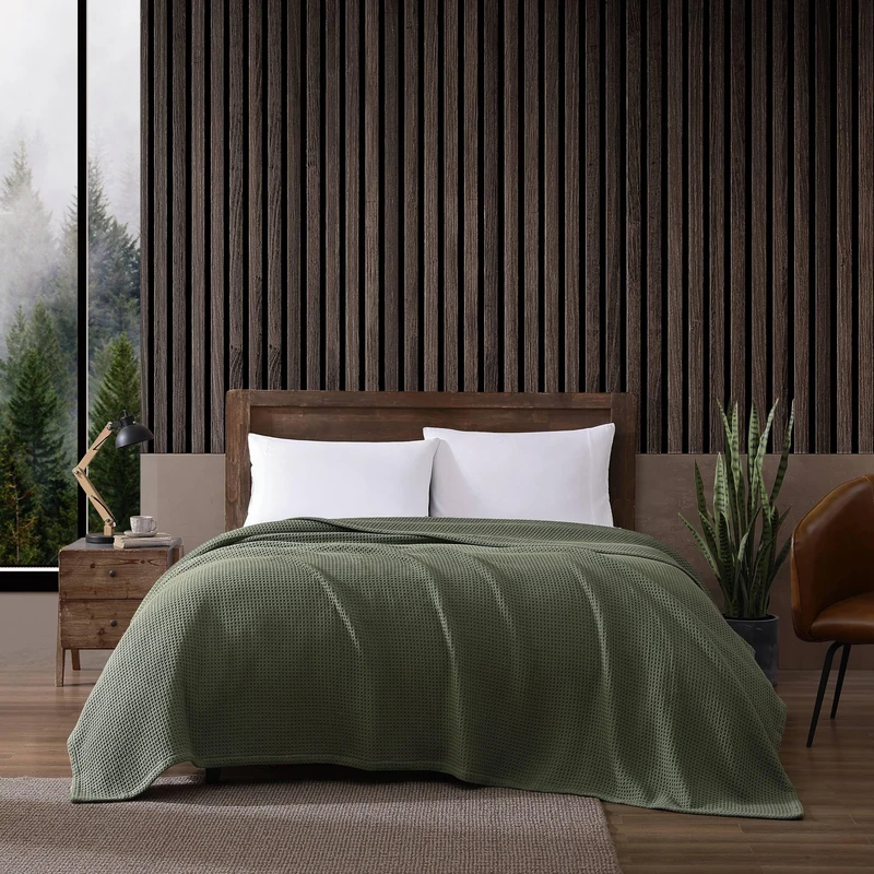 Eddie Bauer Blanket Soft Waffle Weave Bedding, Medium Weight Bedroom Decor, Softens Every Wash, Twin, Green
