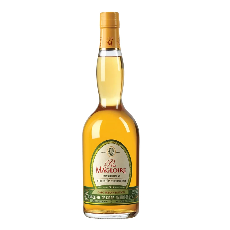 Père Magloire VS Calvados - Irish Whiskey Cask Finish - 70cl, 40% ABV - Premium Calvados Apple Brandy Normandy - Smooth and Complex - Ideal Brandy Gifts for Men or Women
