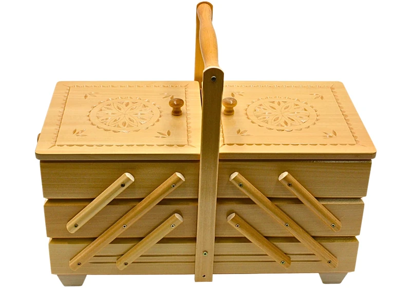 Dekohelden24 High Quality Sewing Box, Veneer Wood Sewing Box with 7 Compartments in Natural, L/W/H 42 x 20 x 21 cm, 42 cm