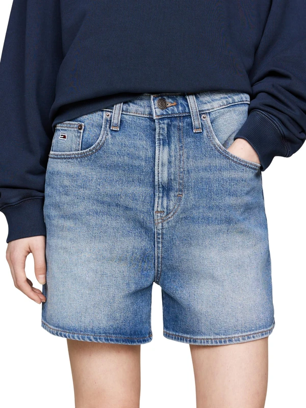 Tommy Jeans Women's Mom Fit Denim Shorts with Stretch, Blue (Denim Medium), 30W