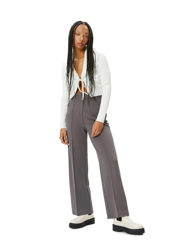 Koton Women's Wide Leg Fabric Trousers High Rise Relax Cut Ribbed Detail Pockets Shorts, Grey(036), XS