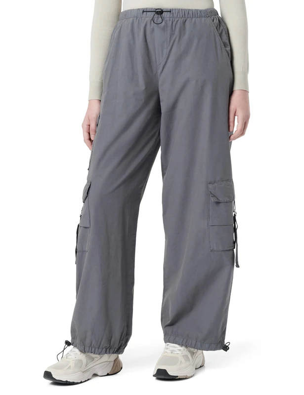 Koton Women's Parachute Pants Oversized Crop Leg Stopper Detail Pockets Cotton Shorts, Anthracite(045), M