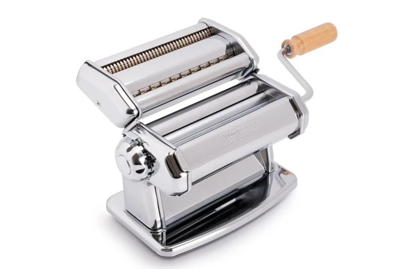 Imperia IPasta Classic Line. Pasta Machine 100% Made in Italy. Fresh Pasta Machine in Steel. Manual Roller with Crank. Creates Dough Sheets for Lasagne, Tagliolini, Fettuccine. (IPasta Cromata)
