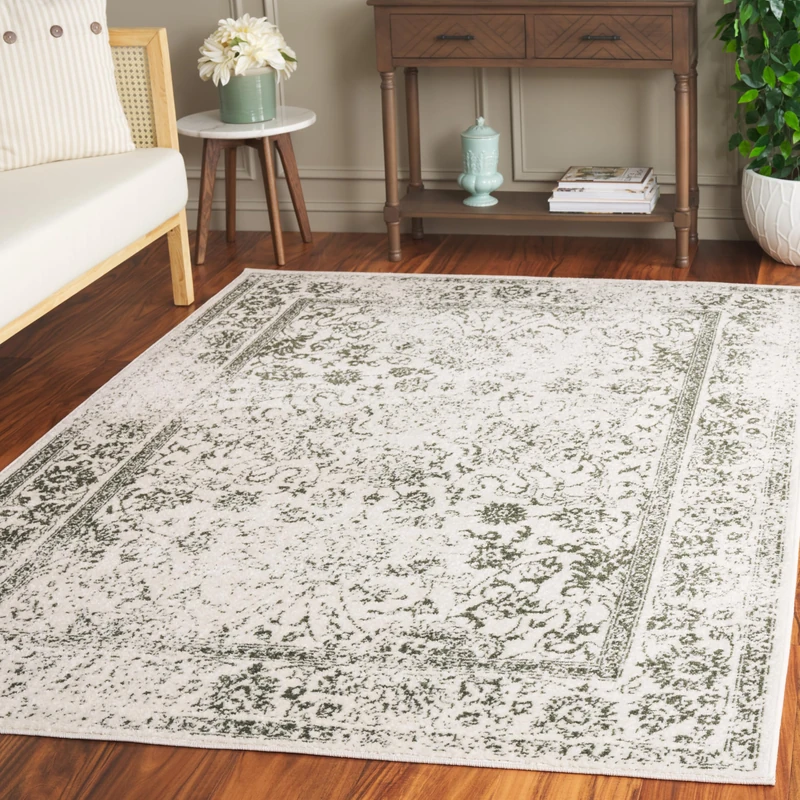 Safavieh Distressed Rug for Living Room, Dining Room, Bedroom - Adirondack Collection, Short Pile, in Ivory and Green, 155 X 229 cm