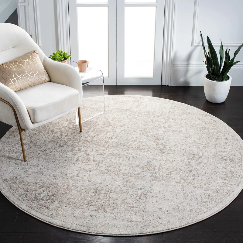 Safavieh Traditional Rug for Living Room, Dining Room, Bedroom - Evoke Collection, Short Pile, in Ivory and Taupe, 160 x 160 cm