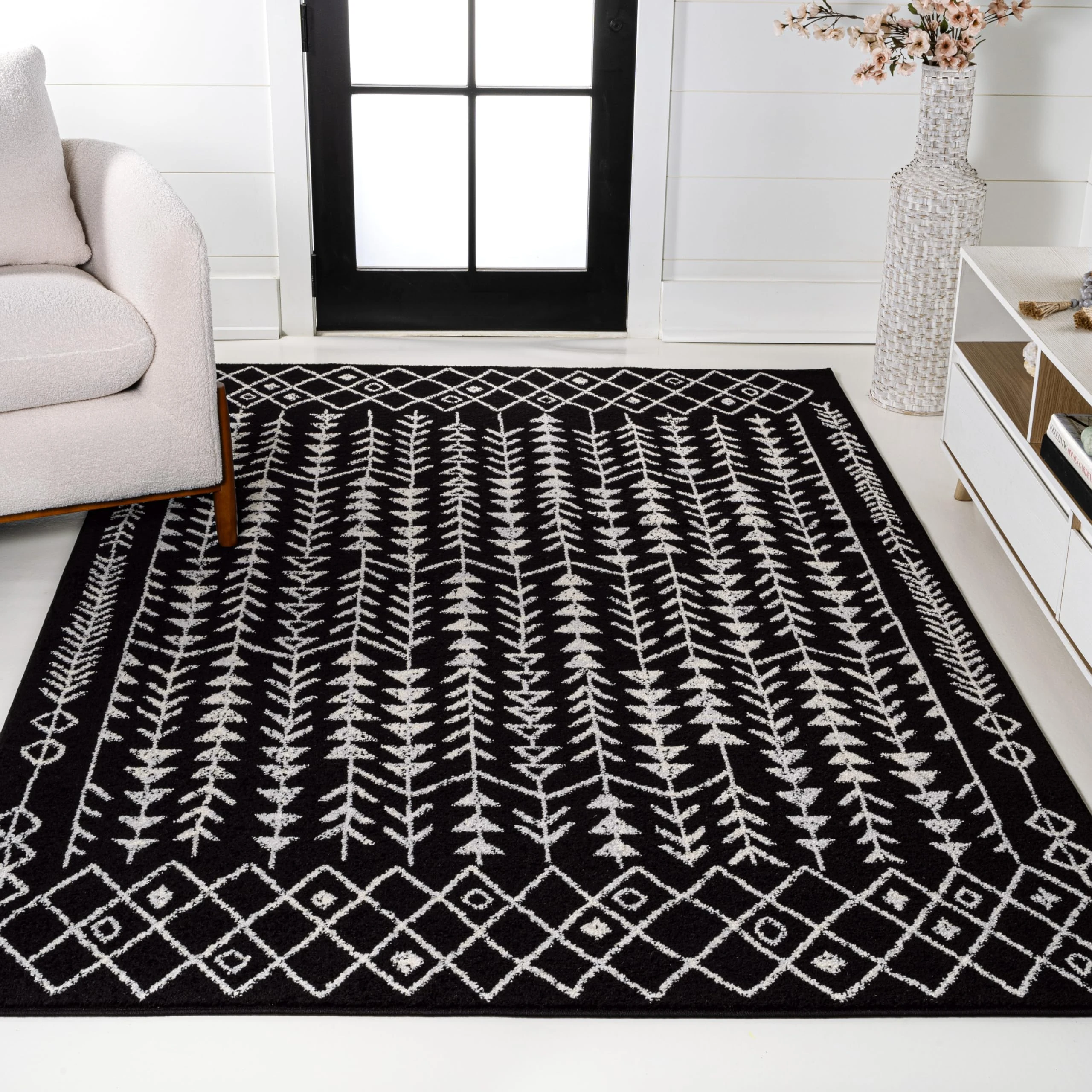 JONATHAN Y Ziri Moroccan Geometric Rug, Bohemian Scandinavian Minimalist Transition Rustic for Living Room, Dining Room, Bedroom, Kitchen, Black/Cream, 8 x 10 cm, MOH210C-8