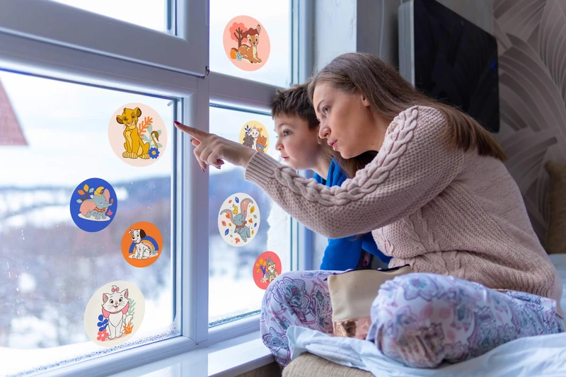 Disney Window Stickers - Better Together Bubbles - Size 30 x 30 cm, 2 Sheets - Children's Room, Baby Room, Window Stickers