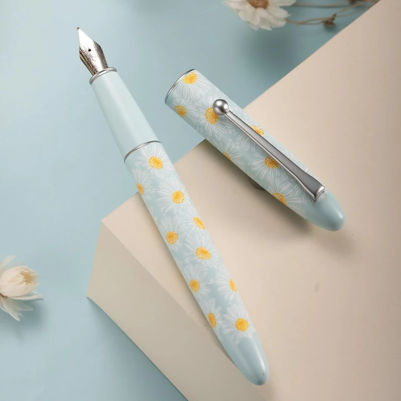 HONG DIAN C3 Fountain Pen, Iridium Fine Soft Nib Chinese Knot Carving, Light Blue & Little Daisy Painting Design with Metal Box Set,Daisy Blue