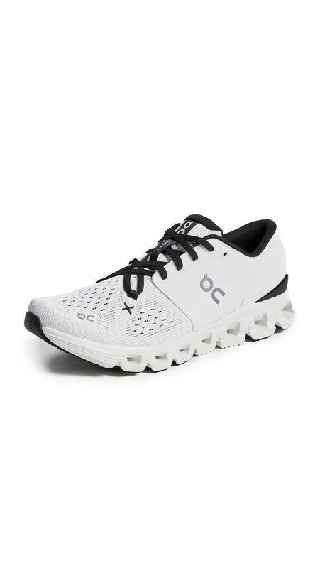 On Running Cloud X 4 Sneaker - Ivory Black