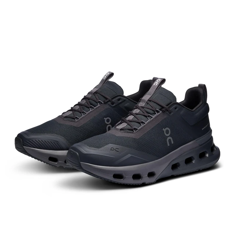 On Running Cloudnova X Sneaker