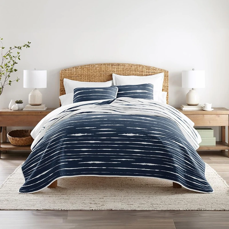 Linen Market Quilts King Horizon Navy