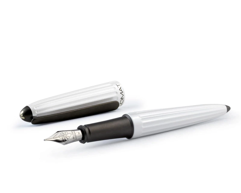 DIPLOMAT Aero White Fountain Pen with Stainless Steel Nib Size M and Ink Converter