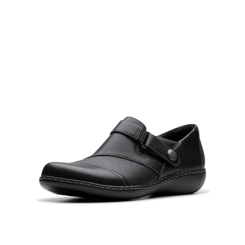 Clarks Women's Ashland Gem Loafer, Black Leather, 8 Wide