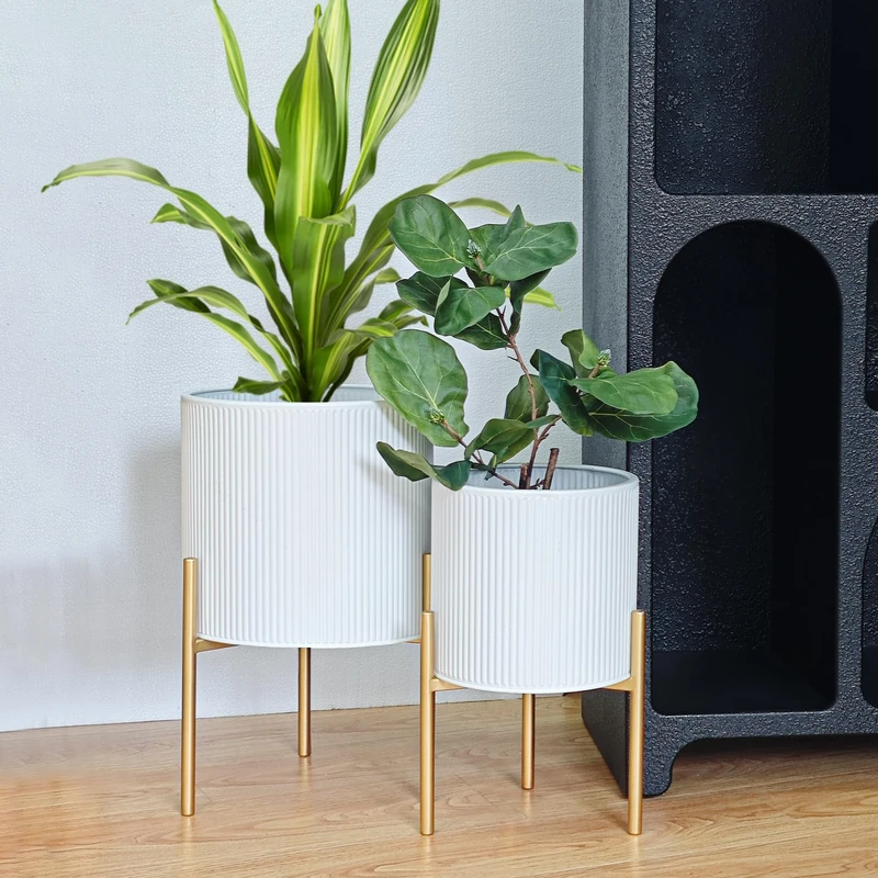 ARNIS Modern Planter Pots, Set of 2 Round Large Planters with Stand, Decorative Planters, Metal Pots with Drainage Holes for Living Room, Office, Garden or Balcony, 8.25 &10.5 Inch, White & Gold
