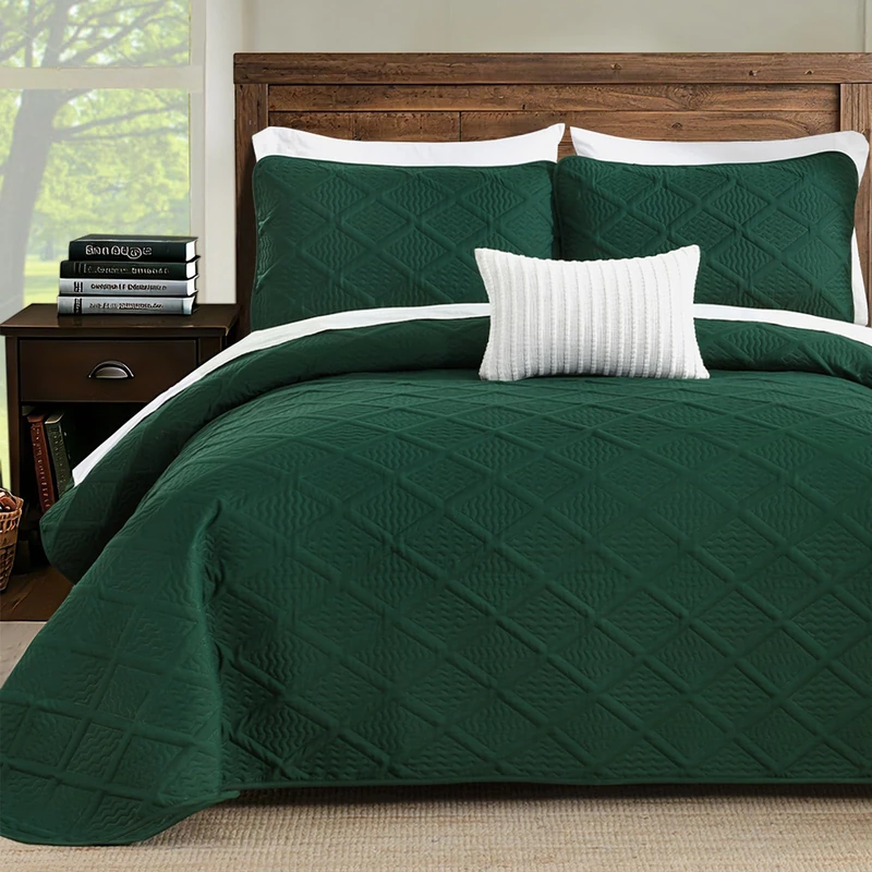 Yiran Emerald Green Quilt Set King Size Lightweight Bedspread Ultrasonic Diamond Pattern Soft Microfiber Coverlet for All Season Modern Style 3 Piece Bed Cover Sets with 2 Pillow Shams (106"x96")