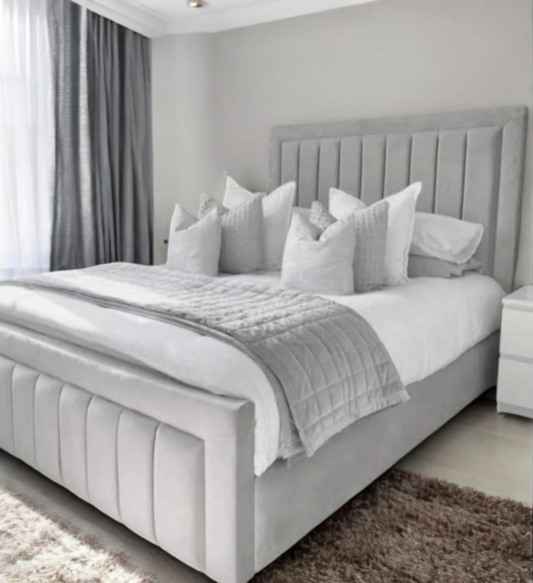 Manorcroft Beds Bumper bar pannel bed frame (Cream plush, 4ft6 Double)