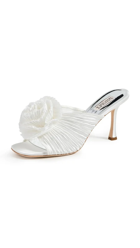 Badgley Mischka Women's Blythe Heeled Sandal, Soft White, 5 UK