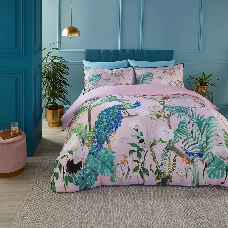 SOIREE - Jungle Peacock Duvet Cover - King Bedding Size (230 x 220cm) - Piped Edge - Cotton Sateen Duvet Sets with Tropical Animals - 2x Pillowcases - Luxury Bedding - Pink Bedding with Birds