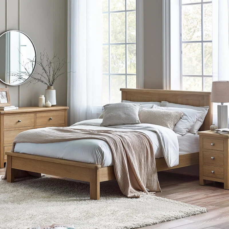 Julian Bowen Memphis Limed Oak 135Cm Double Bed