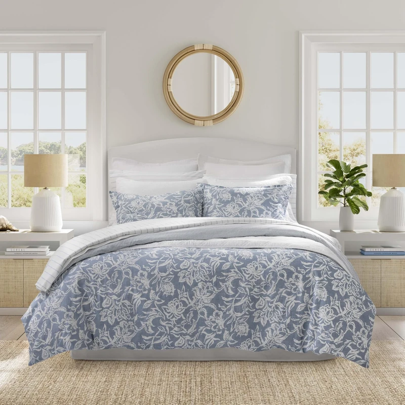 Nautica - King Duvet Cover Set, Reversible Cotton Bedding with Matching Shams, Elegant Floral Home Decor (Tortola Blue, King)