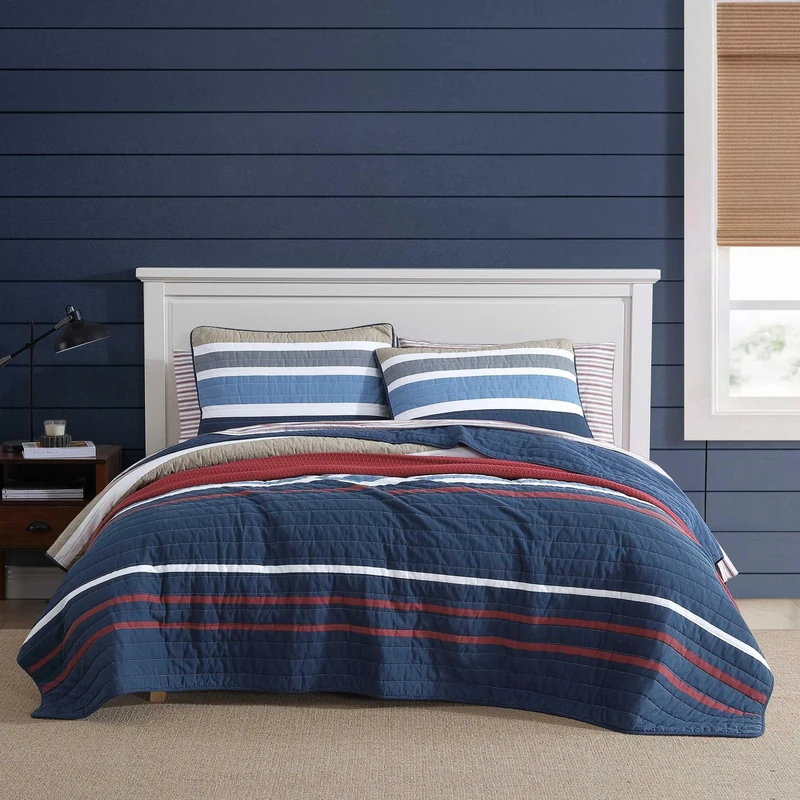 Nautica - Queen Quilt Set, Reversible Cotton Bedding with Matching Shams, Bold & Colorful Home Decor for All Seasons (Bradford Navy Blue, Queen)
