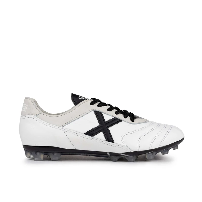 Munich Unisex Worldwide Sneaker, Black/White, 5 UK